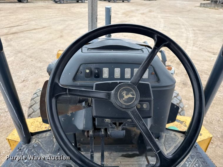 image for item EJ3335 2009 John Deere 310SJ backhoe