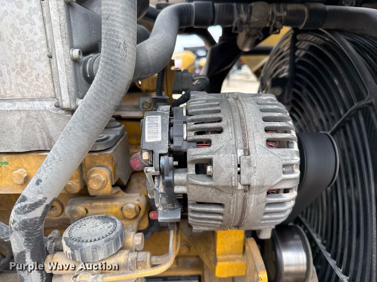 image for item EJ3335 2009 John Deere 310SJ backhoe