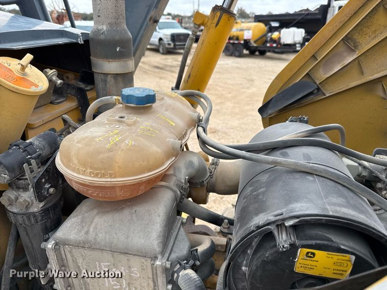 image for item EJ3335 2009 John Deere 310SJ backhoe