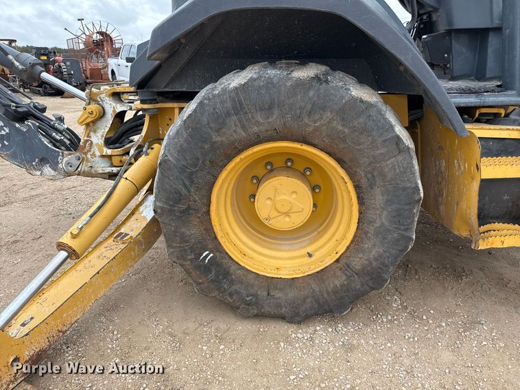 image for item EJ3335 2009 John Deere 310SJ backhoe