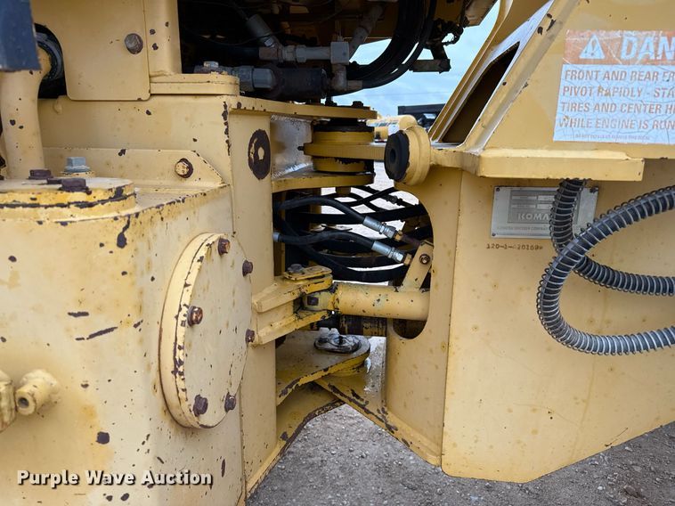 image for item EJ3336 1994 Komatsu WA120-1 wheel loader