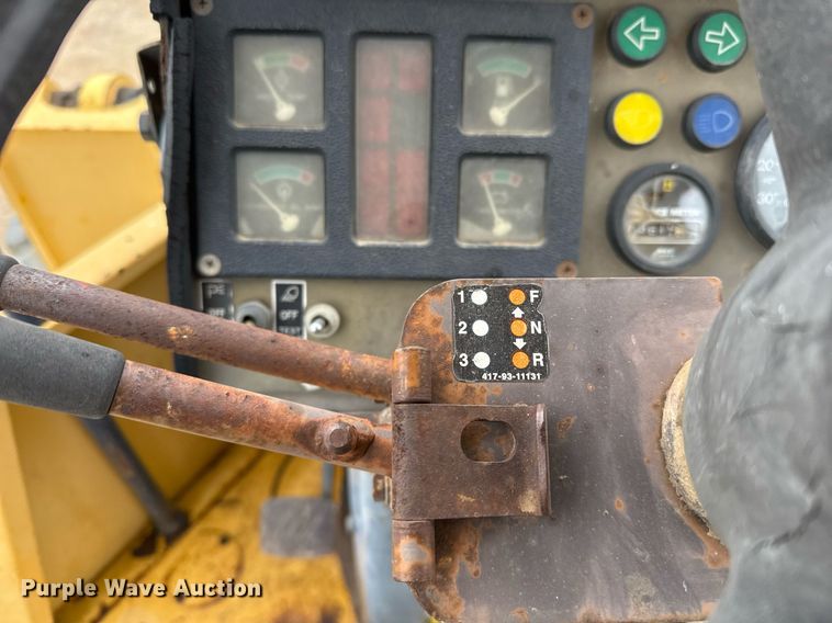 image for item EJ3336 1994 Komatsu WA120-1 wheel loader