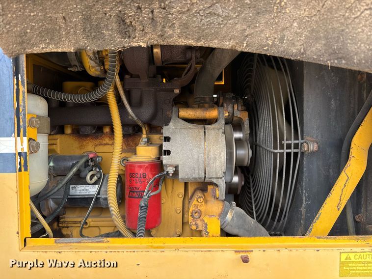 image for item EJ3336 1994 Komatsu WA120-1 wheel loader