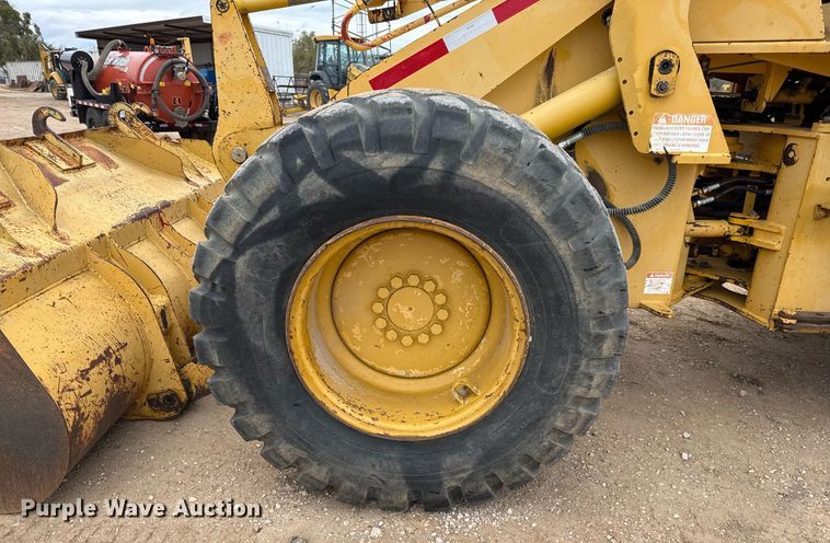 image for item EJ3336 1994 Komatsu WA120-1 wheel loader