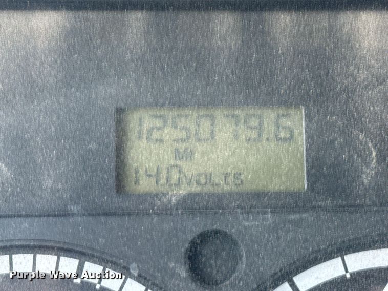 image for item EJ3337 2004 Freightliner Business Class M2 dump truck