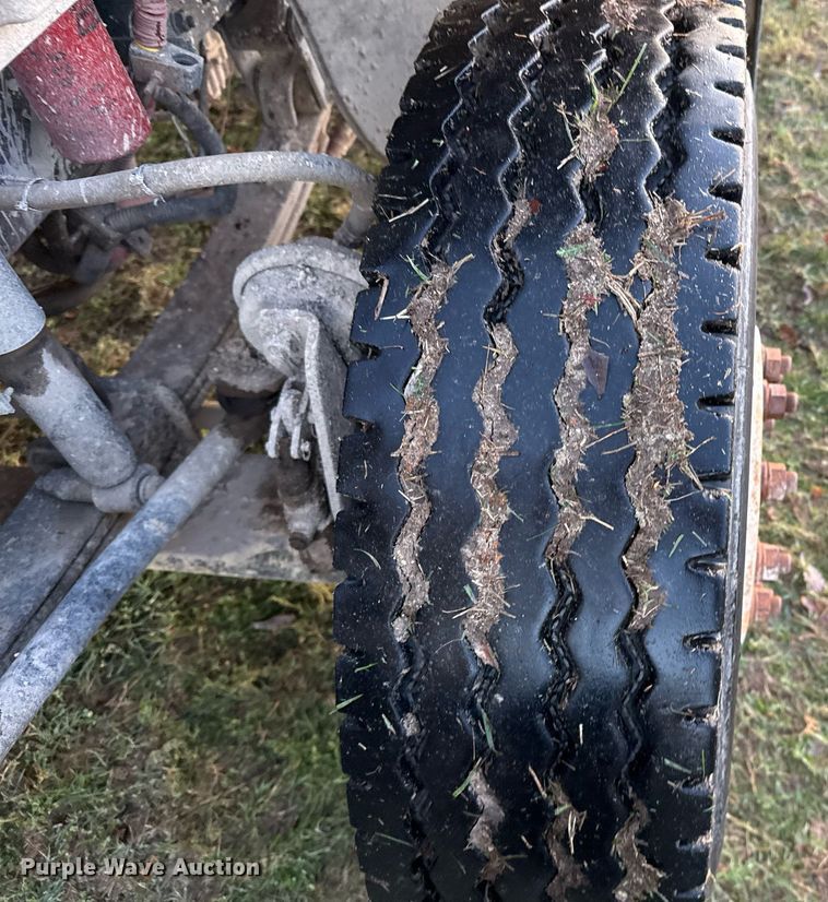 image for item EJ3337 2004 Freightliner Business Class M2 dump truck