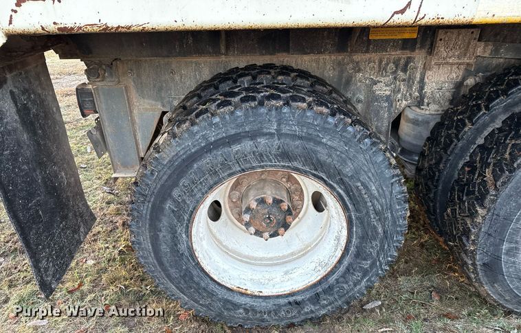 image for item EJ3337 2004 Freightliner Business Class M2 dump truck