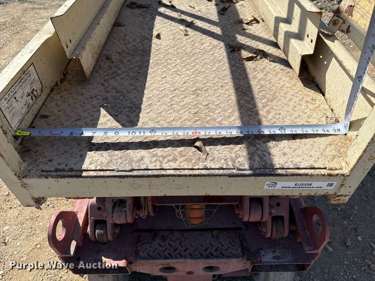image for item EJ3338 Snorkel SL20 scissor lift