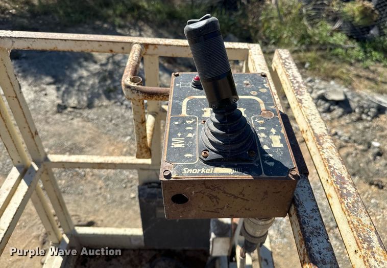 image for item EJ3338 Snorkel SL20 scissor lift