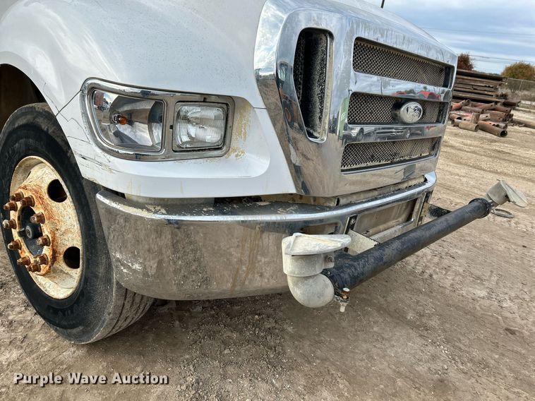 image for item EJ3340 2006 Ford F650 Super Duty XL water truck