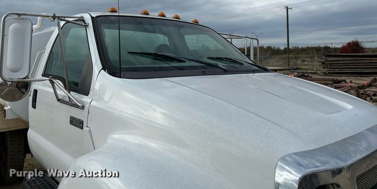 image for item EJ3340 2006 Ford F650 Super Duty XL water truck