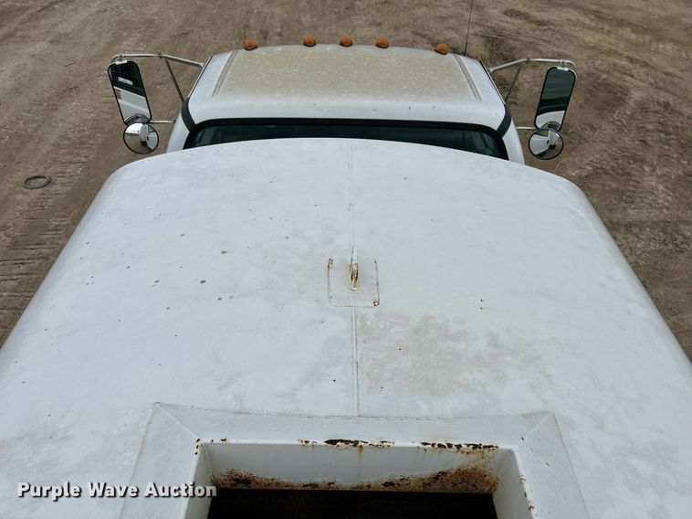 image for item EJ3340 2006 Ford F650 Super Duty XL water truck