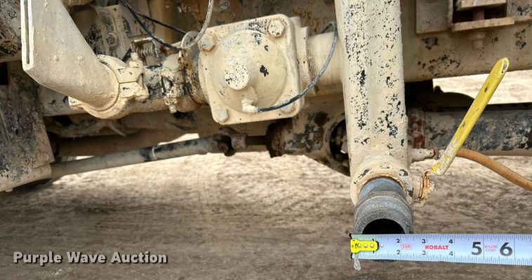 image for item EJ3340 2006 Ford F650 Super Duty XL water truck