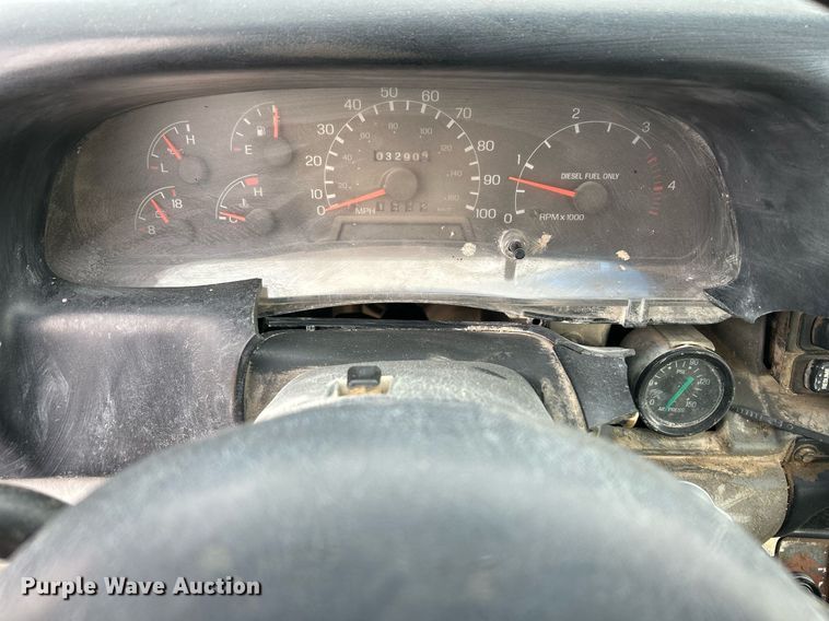 image for item EJ3340 2006 Ford F650 Super Duty XL water truck