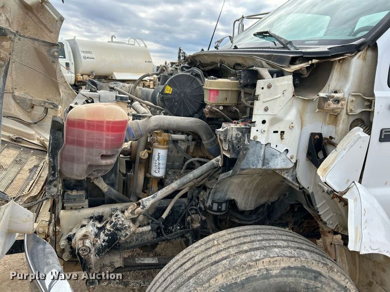 image for item EJ3340 2006 Ford F650 Super Duty XL water truck