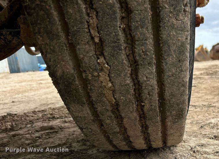 image for item EJ3340 2006 Ford F650 Super Duty XL water truck