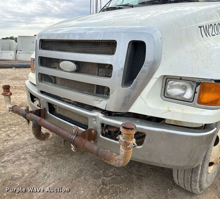 image for item EJ3341 2008 Ford F750 Super Duty XL water truck