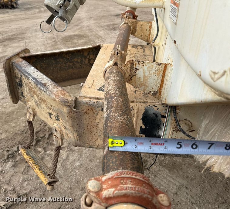 image for item EJ3341 2008 Ford F750 Super Duty XL water truck