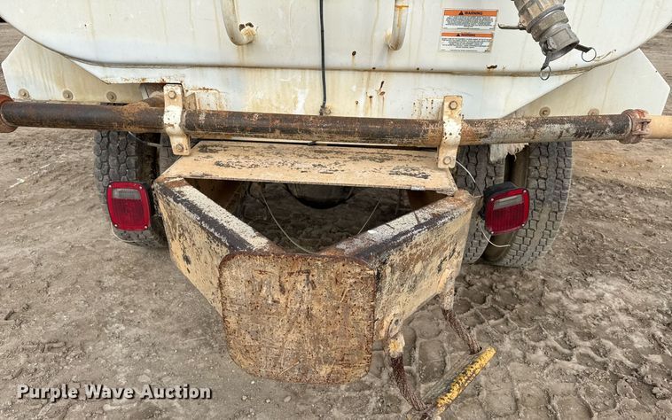 image for item EJ3341 2008 Ford F750 Super Duty XL water truck