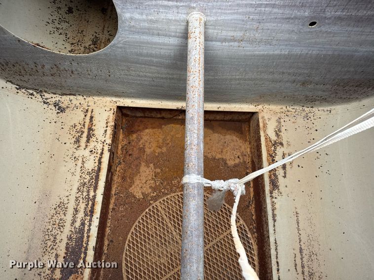 image for item EJ3341 2008 Ford F750 Super Duty XL water truck