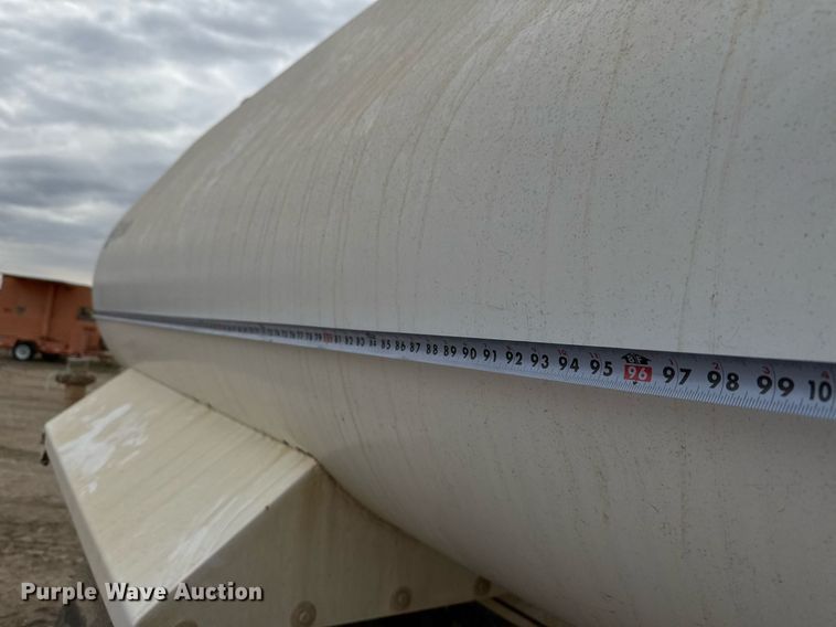 image for item EJ3341 2008 Ford F750 Super Duty XL water truck