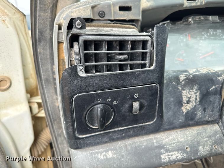 image for item EJ3341 2008 Ford F750 Super Duty XL water truck