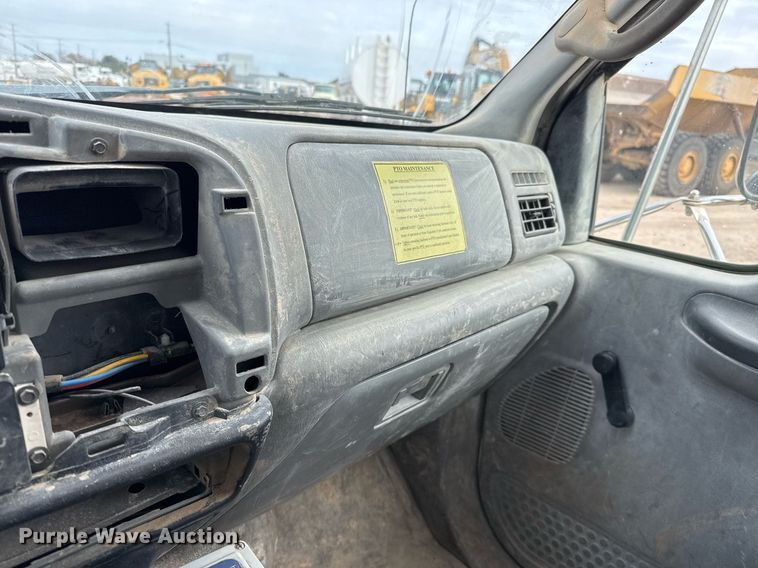 image for item EJ3341 2008 Ford F750 Super Duty XL water truck