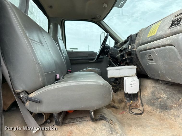 image for item EJ3341 2008 Ford F750 Super Duty XL water truck