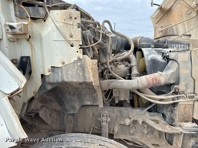 image for item EJ3341 2008 Ford F750 Super Duty XL water truck