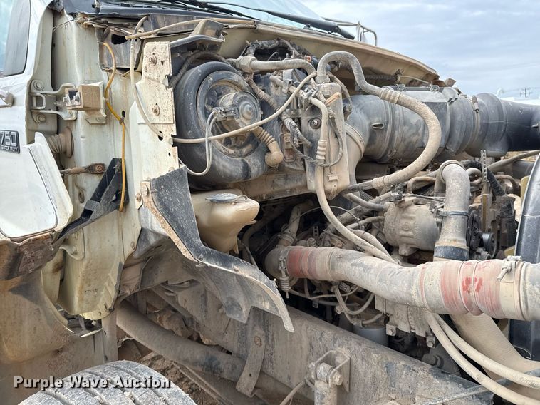 image for item EJ3341 2008 Ford F750 Super Duty XL water truck