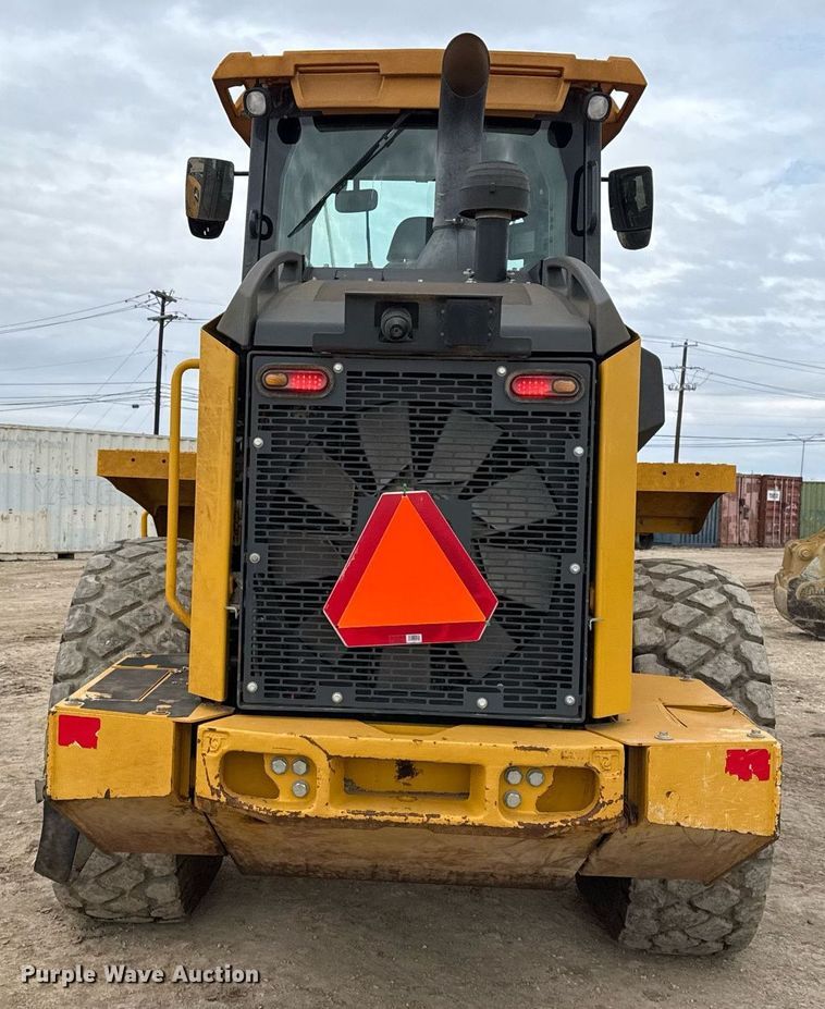image for item EJ3342 2019 John Deere 544L wheel loader