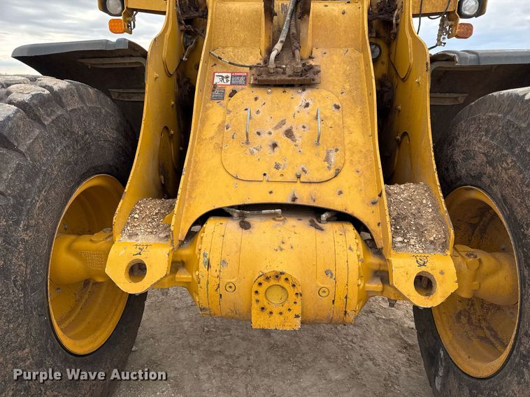 image for item EJ3342 2019 John Deere 544L wheel loader