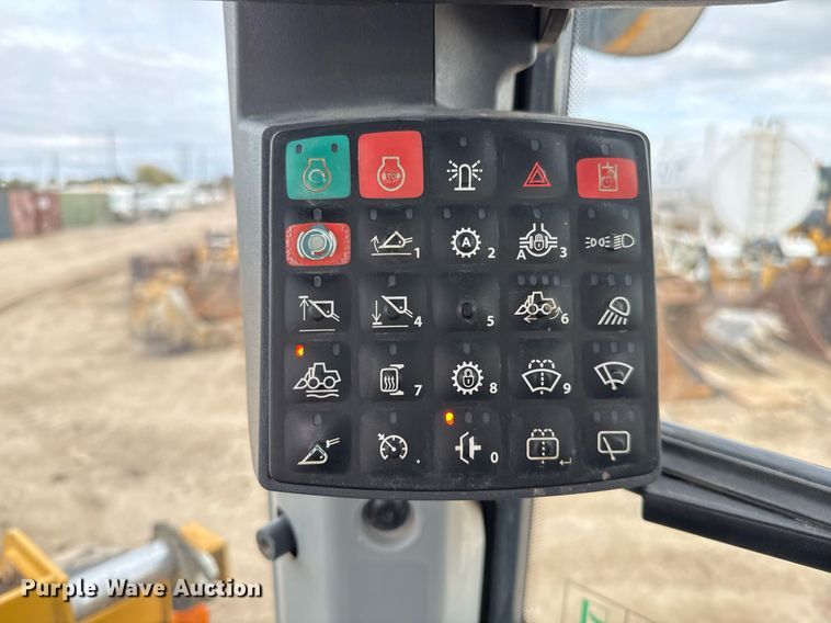 image for item EJ3342 2019 John Deere 544L wheel loader