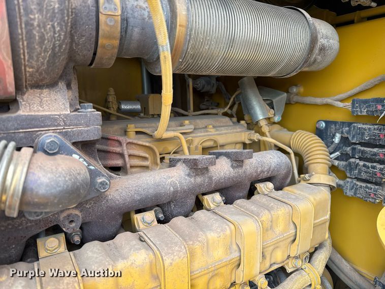 image for item EJ3342 2019 John Deere 544L wheel loader