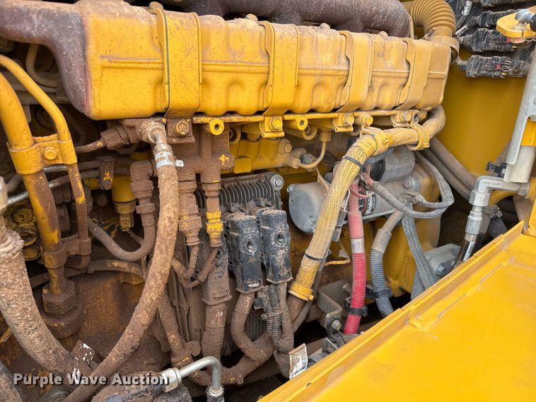 image for item EJ3342 2019 John Deere 544L wheel loader