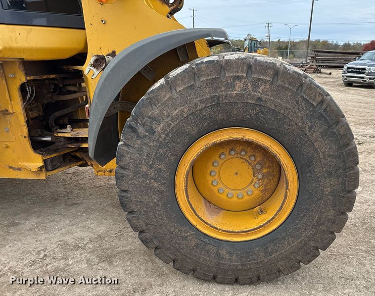 image for item EJ3342 2019 John Deere 544L wheel loader