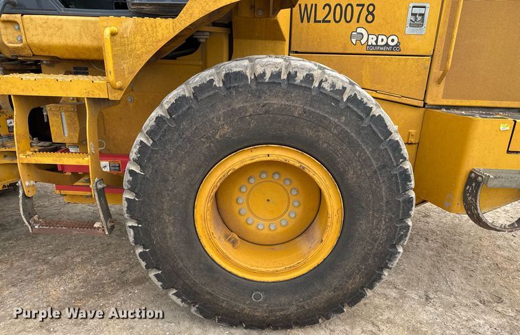 image for item EJ3342 2019 John Deere 544L wheel loader