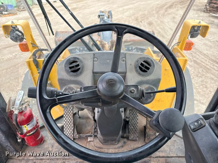 image for item EJ3344 2018 John Deere 624K-II wheel loader