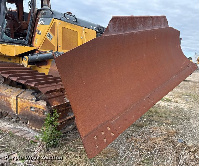 image for item EJ3346 2018 John Deere 850K WLT dozer
