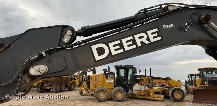 image for item EJ3347 2019 John Deere 350G LC excavator