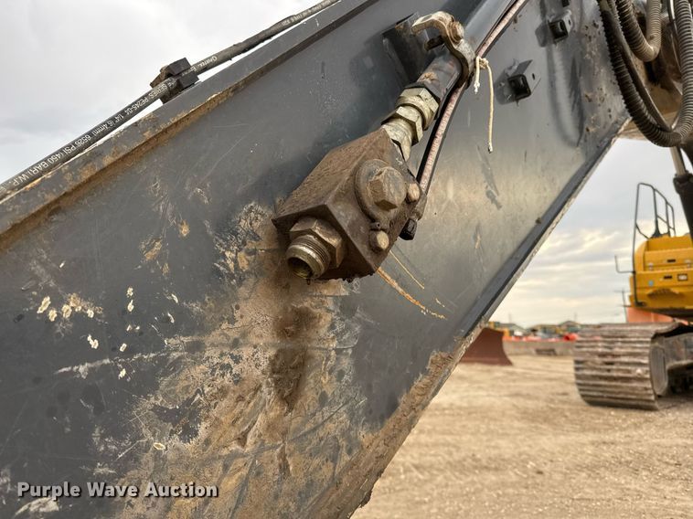 image for item EJ3347 2019 John Deere 350G LC excavator