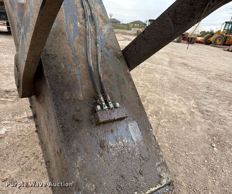 image for item EJ3347 2019 John Deere 350G LC excavator