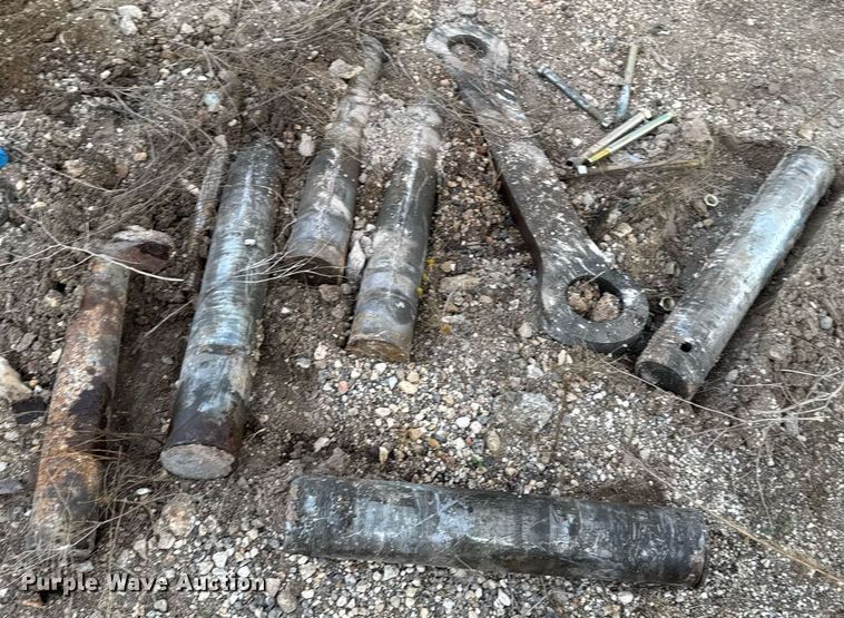 image for item EJ3347 2019 John Deere 350G LC excavator