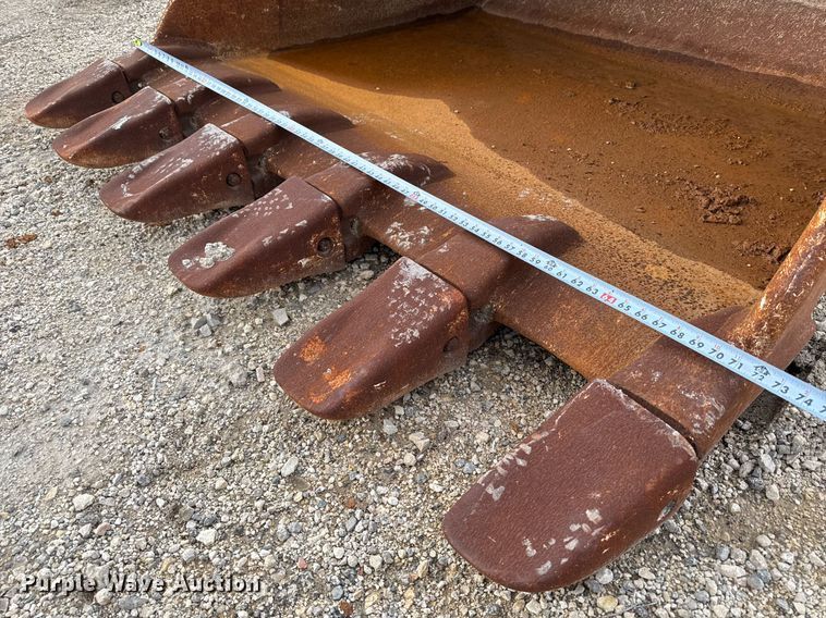 image for item EJ3347 2019 John Deere 350G LC excavator