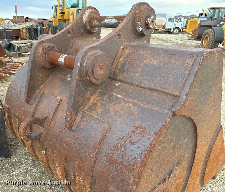 image for item EJ3347 2019 John Deere 350G LC excavator