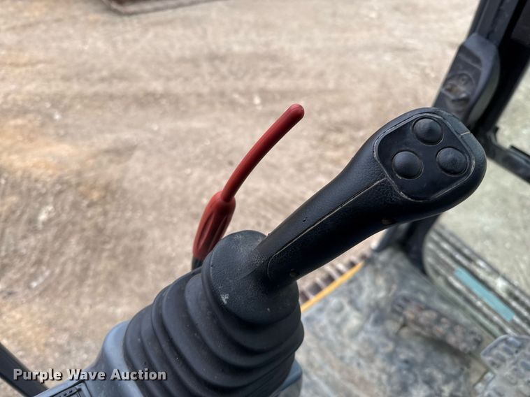 image for item EJ3347 2019 John Deere 350G LC excavator