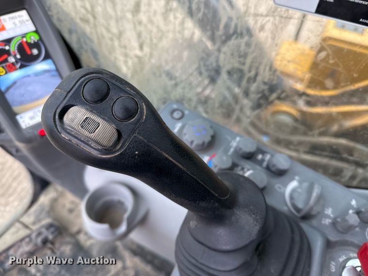 image for item EJ3347 2019 John Deere 350G LC excavator