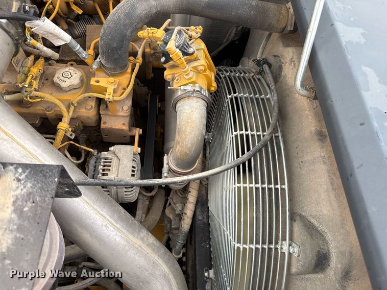 image for item EJ3347 2019 John Deere 350G LC excavator