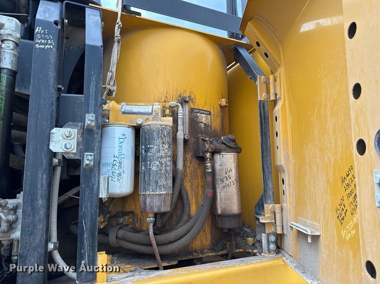 image for item EJ3347 2019 John Deere 350G LC excavator