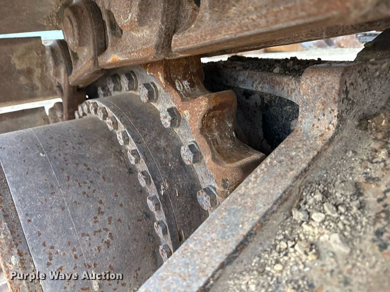 image for item EJ3347 2019 John Deere 350G LC excavator